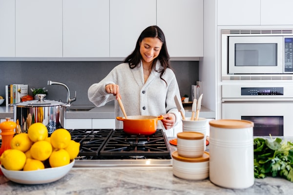 Instant Pot Duo 7-in-1 Electric Pressure Cooker 6 Quart